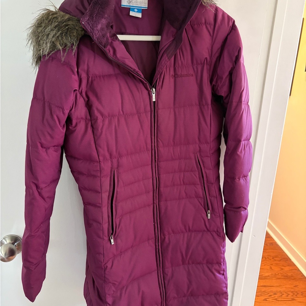 Columbia Women's Plum Hooded Puffer Jacket